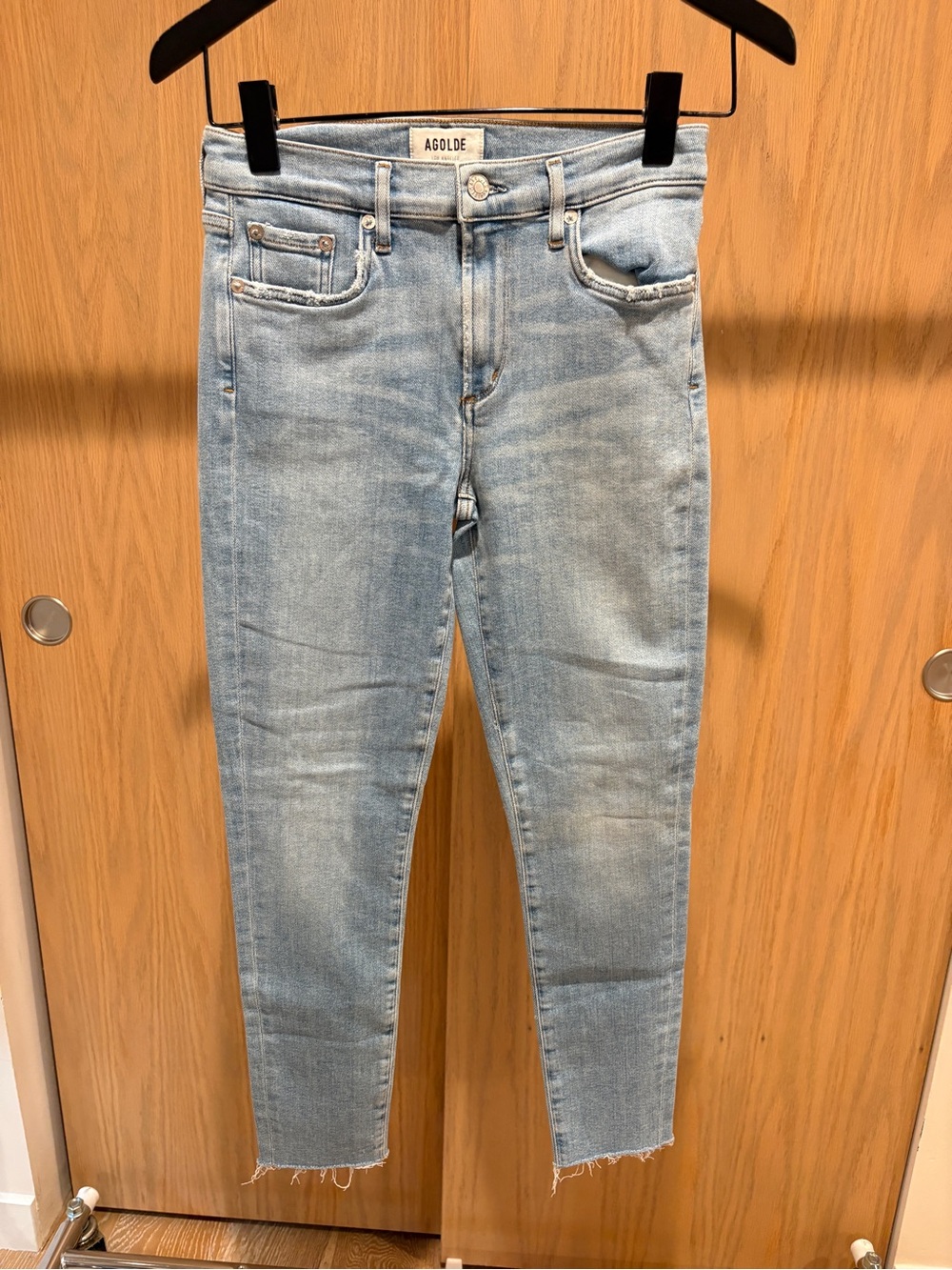 $272 New Agolde “Sophie” Light Wash Skinny Jeans with Raw Hem in Blue Sz 27
